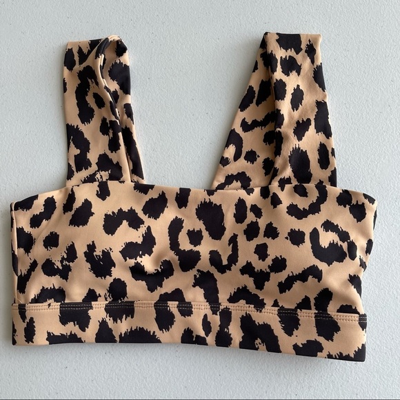 Leopard Print Sports Bra - Picture 3 of 10